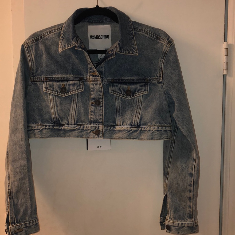Cropped Moschino x H+M embellished jean jacket